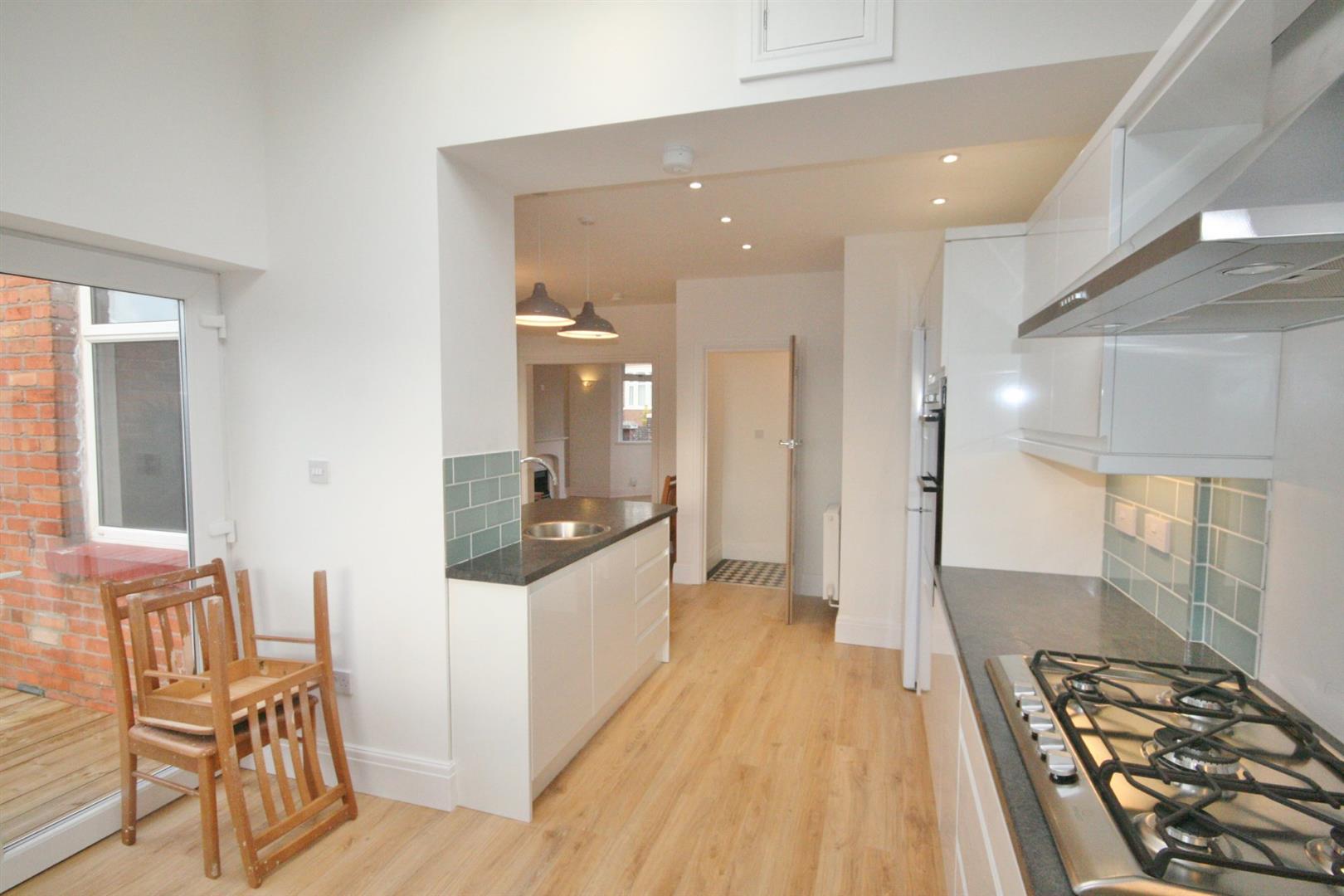 45 Victoria Road, Barry. Vale of Glamorgan. CF62 6PG